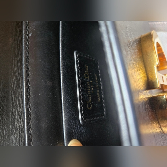 Dior 30 Montaigne - Picture 5 of 10